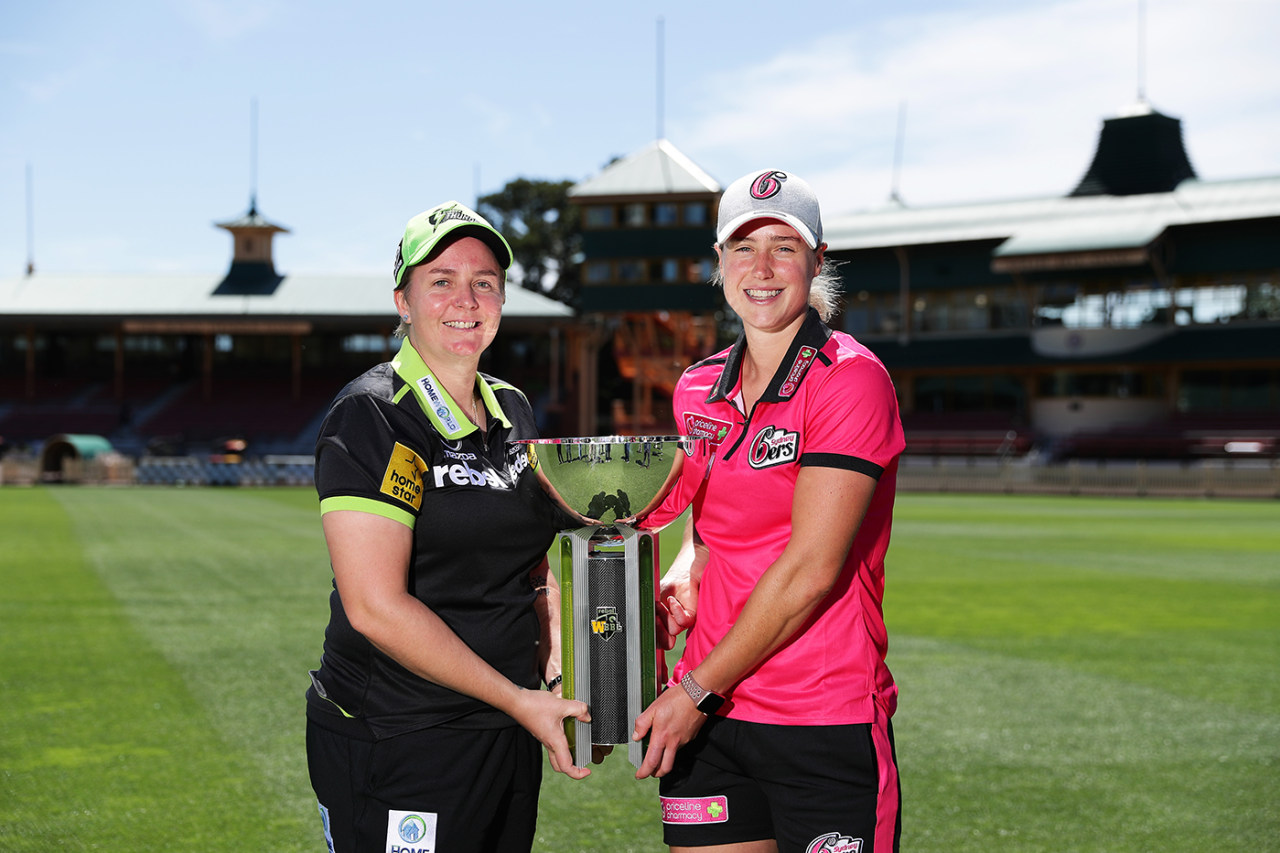 Rachel Priest and Ellyse Perry ahead of the Sydney derby which launches the WBBL, North Sydney Oval, October 17, 2019