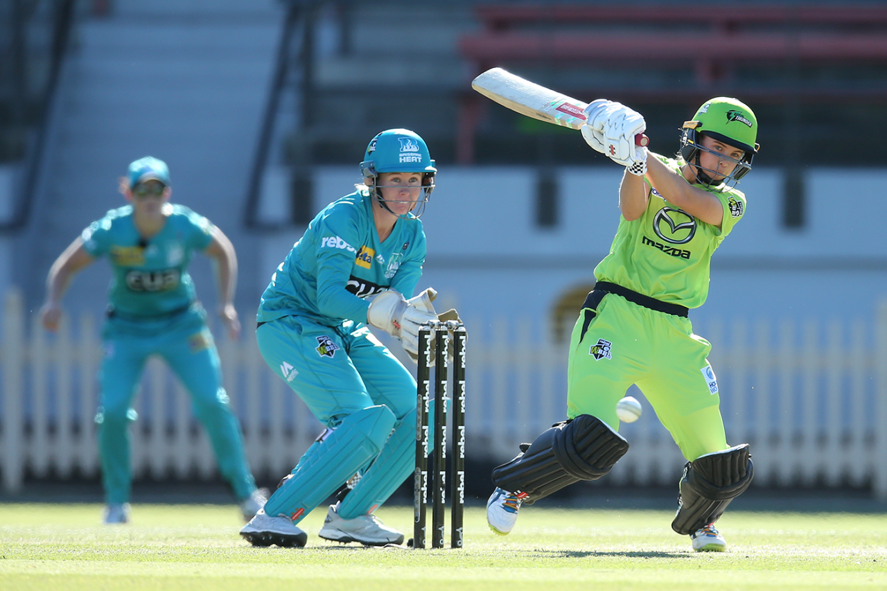 Phoebe Litchfield became the youngster player to hit a WBBL fifty, Brisbane Heat v Sydney Thunder, WBBL, North Sydney Oval, October 20, 2019