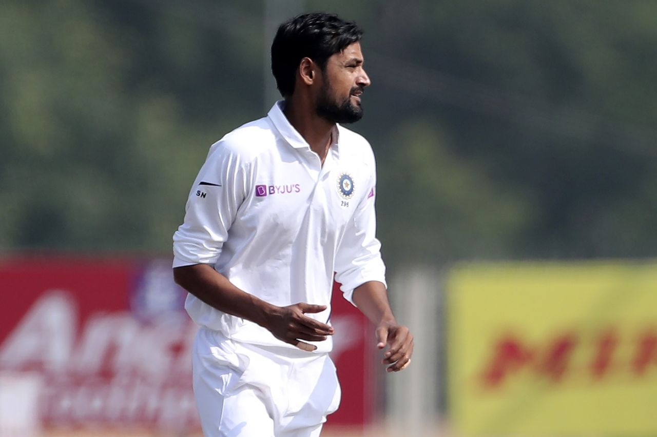Shahbaz Nadeem walks back to his mark, India v South Africa, 3rd Test, Ranchi, 4th day, October 22, 2019