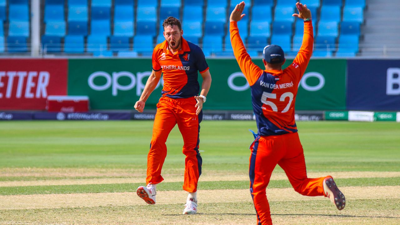 Paul van Meekeren celebrates his first wicket of the day, UAE v Netherlands, ICC Men's T20 World Cup Qualifier playoffs, Dubai, October 29, 2019