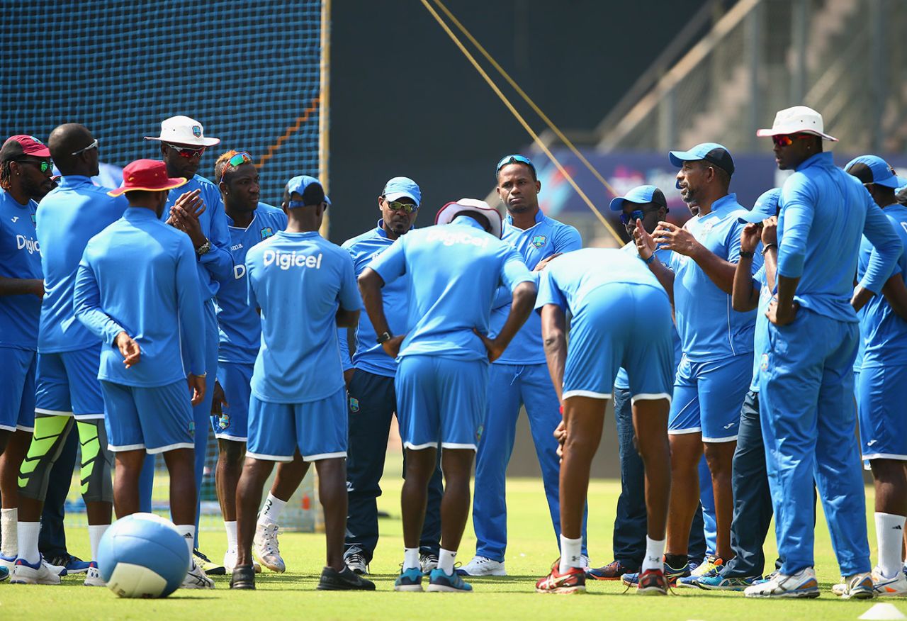 Phil Simmons talks to the West Indies team at practice ahead of the match, India v West Indies, World T20 2016 semi-final, Mumbai, March 30, 2016