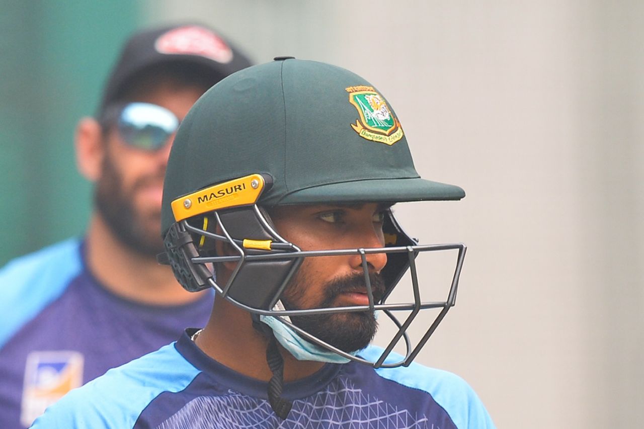 Liton Das wore an anti-pollution mask during practice, Bangladesh tour of India, Delhi, October 31, 2019