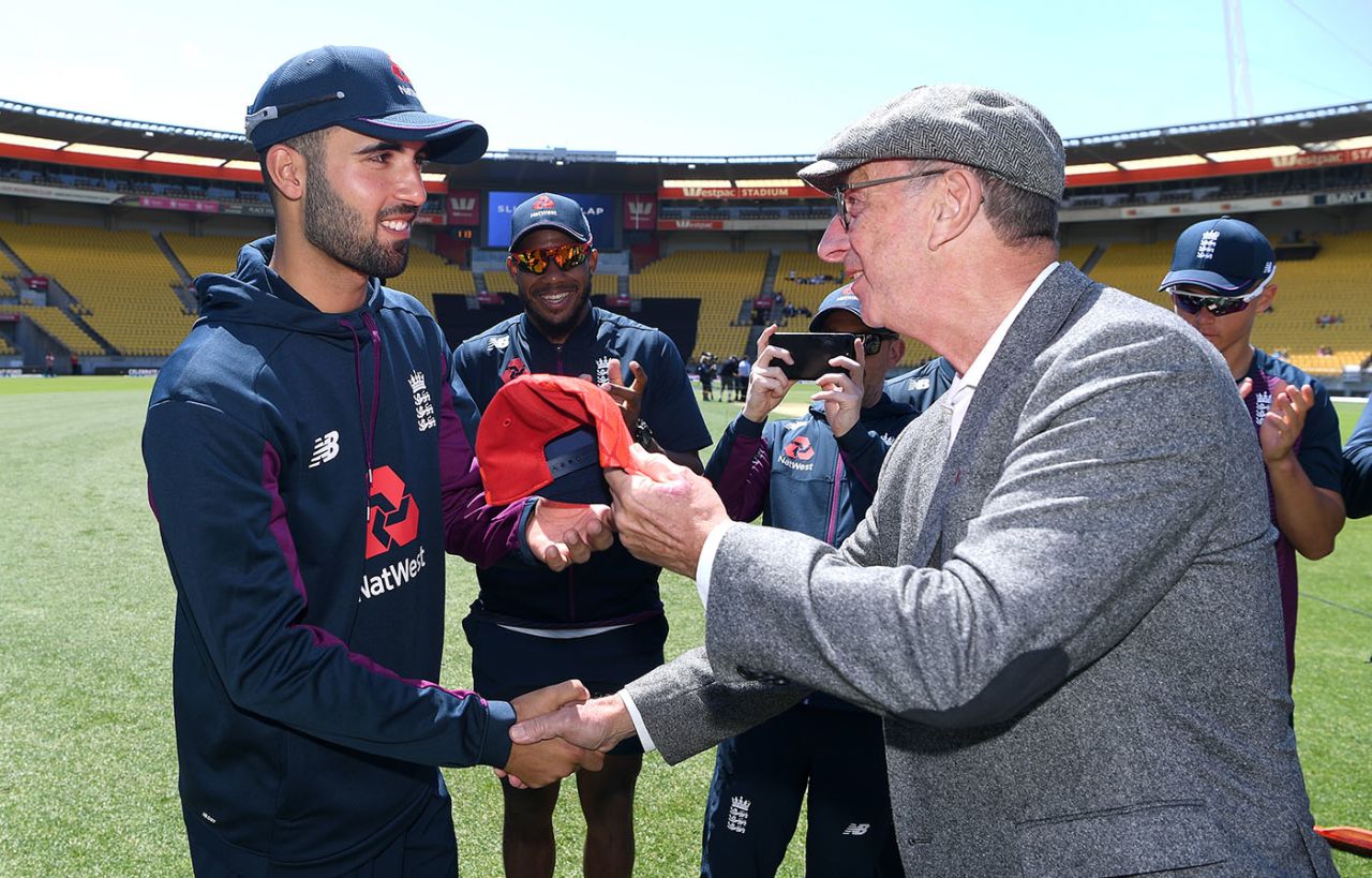 Saqib Mahmood was presented his England cap by David Lloyd, New Zealand v England, 2nd T20I, Christchurch, November 3, 2019