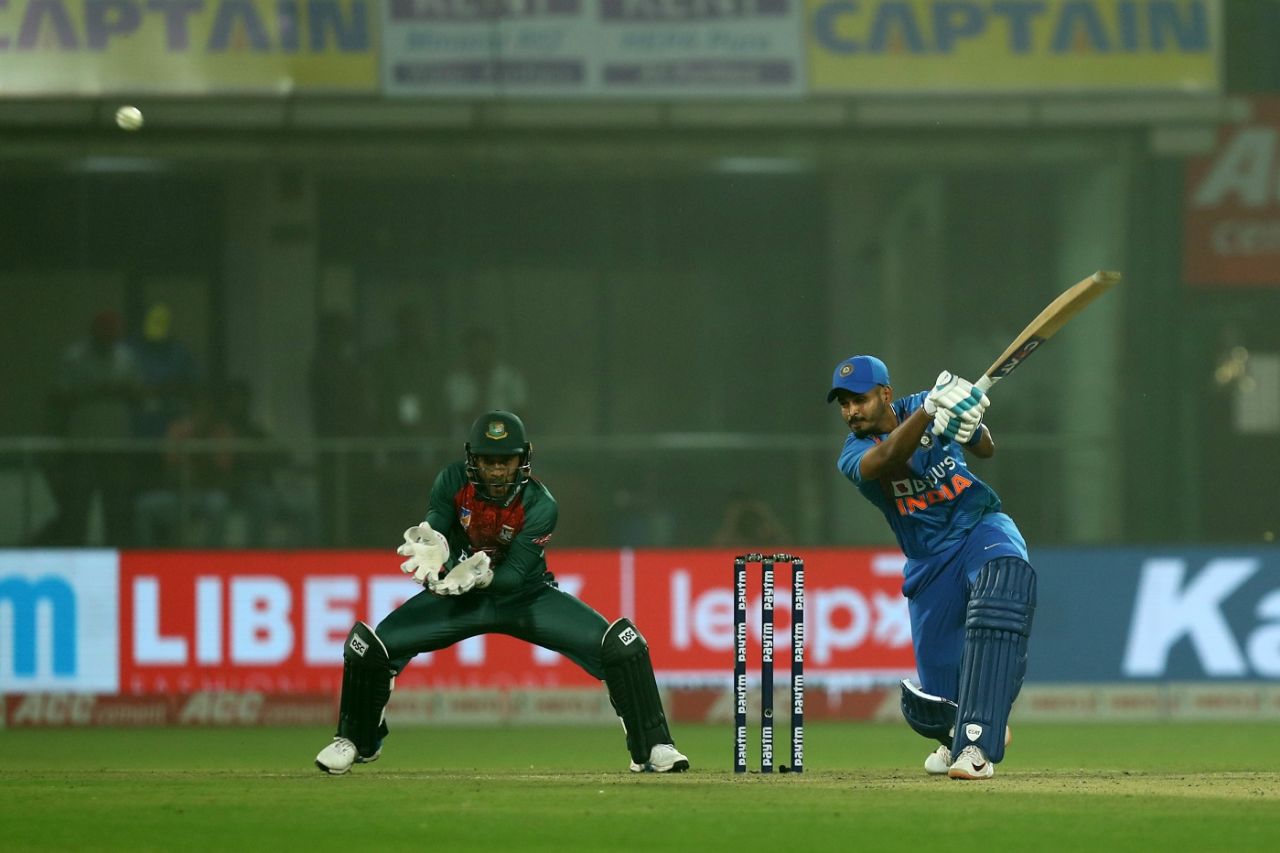 Shreyas Iyer looks to go aerial, India v Bangladesh, 1st T20I, Delhi, November 3, 2019