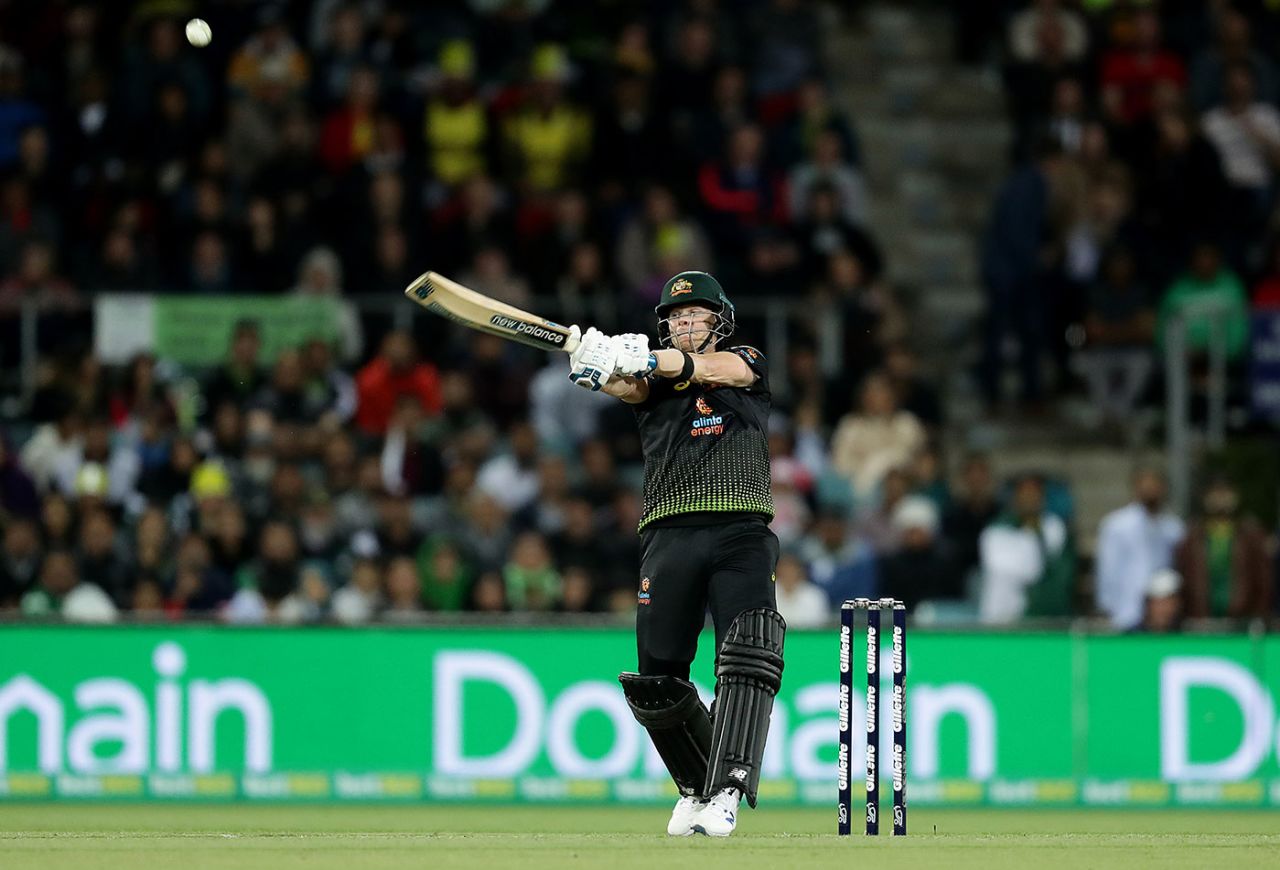 Steven Smith goes after a short ball, Australia v Pakistan, 2nd T20I, Canberra, November 5, 2019