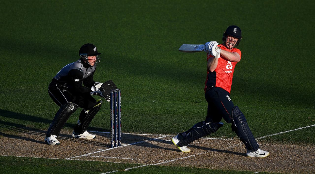 Eoin Morgan hits out for six, New Zealand v England, 4th T20I, Napier, November 8, 2019