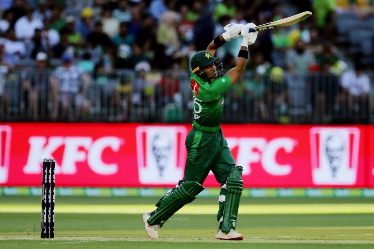 Iftikhar Ahmed goes on the up, Australia v Pakistan, 3rd T20I, Perth, November 8, 2019