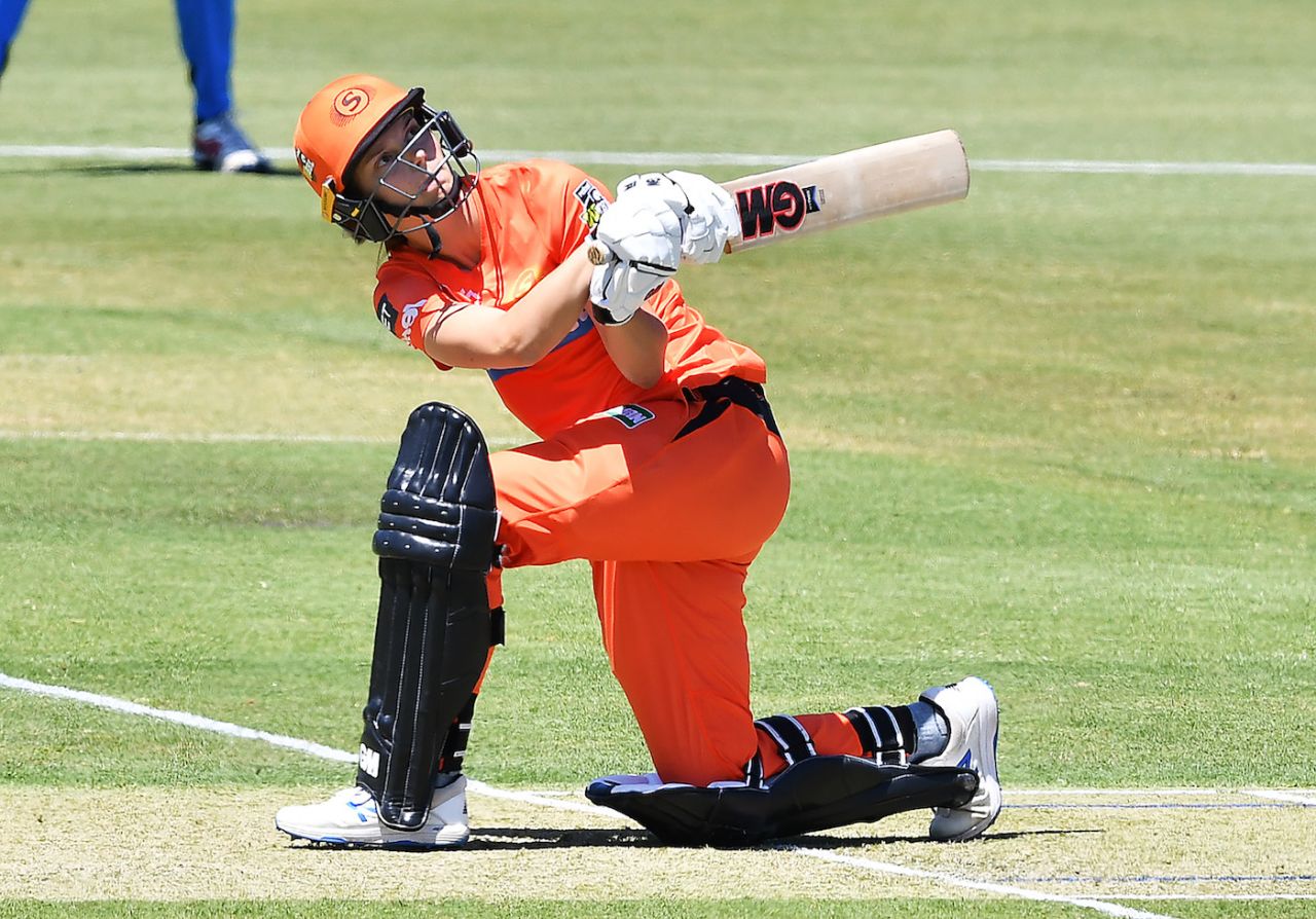 Amy Jones sweeps fine, Adelaide Strikers Women v Perth Scorchers Women, WBBL, Adelaide, November 9, 2019