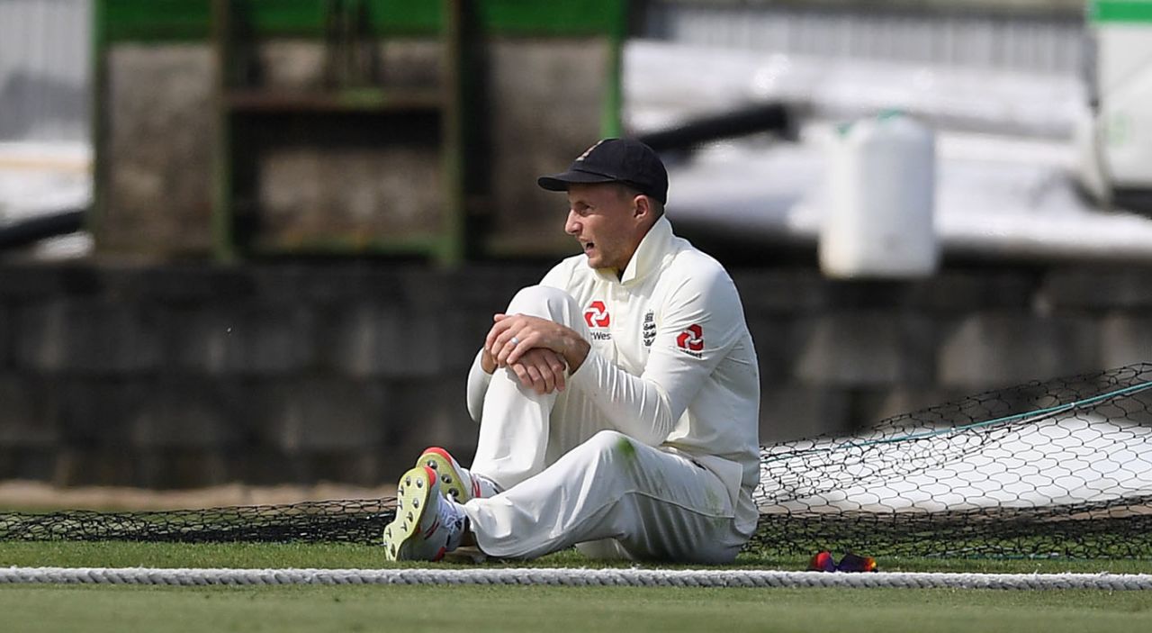 Joe Root suffered an injury scare in England's warm-up, New Zealand A v England, Whangarei, November 15, 2019