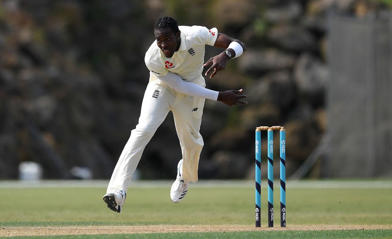 Jofra Archer bowls during day three of the tour match between New Zealand A and England, Whangarei, November 17, 2019