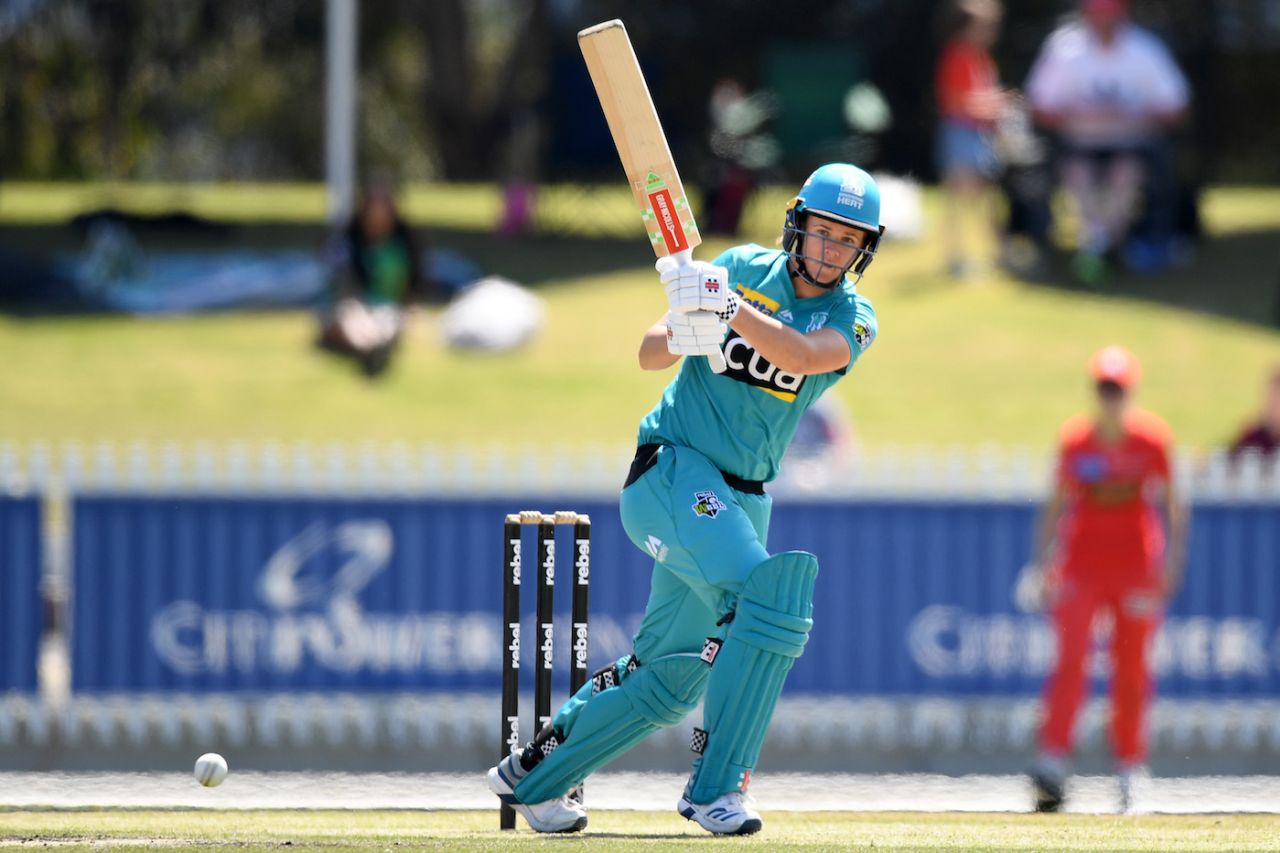 Jess Jonassen brought up her half-century off 25 balls in the last over of the innings, Melbourne Renegades v Brisbane Heat, WBBL 2019, Melbourne, November 20, 2019