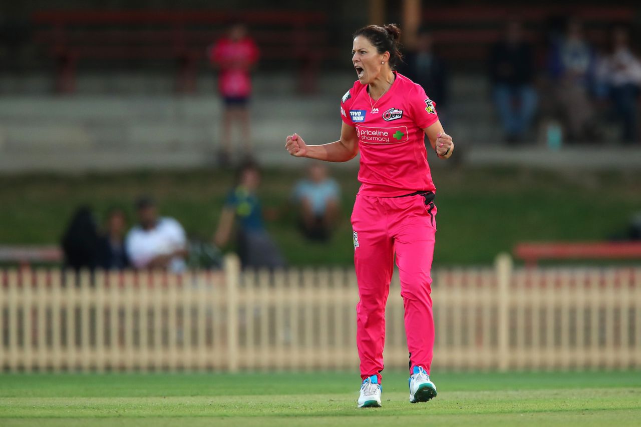 Marizanne Kapp's fine all-round show was not enough for a win, Sydney Sixers v Hobart Hurricanes, WBBL 2019, Sydney, November 20, 2019