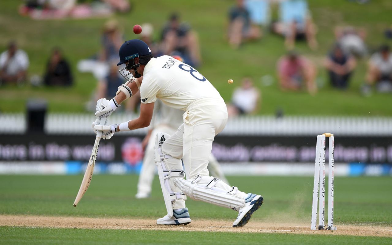 Stuart Broad is bowled by Neil Wagner, New Zealand v England, 2nd Test, Hamilton, December 02, 2019