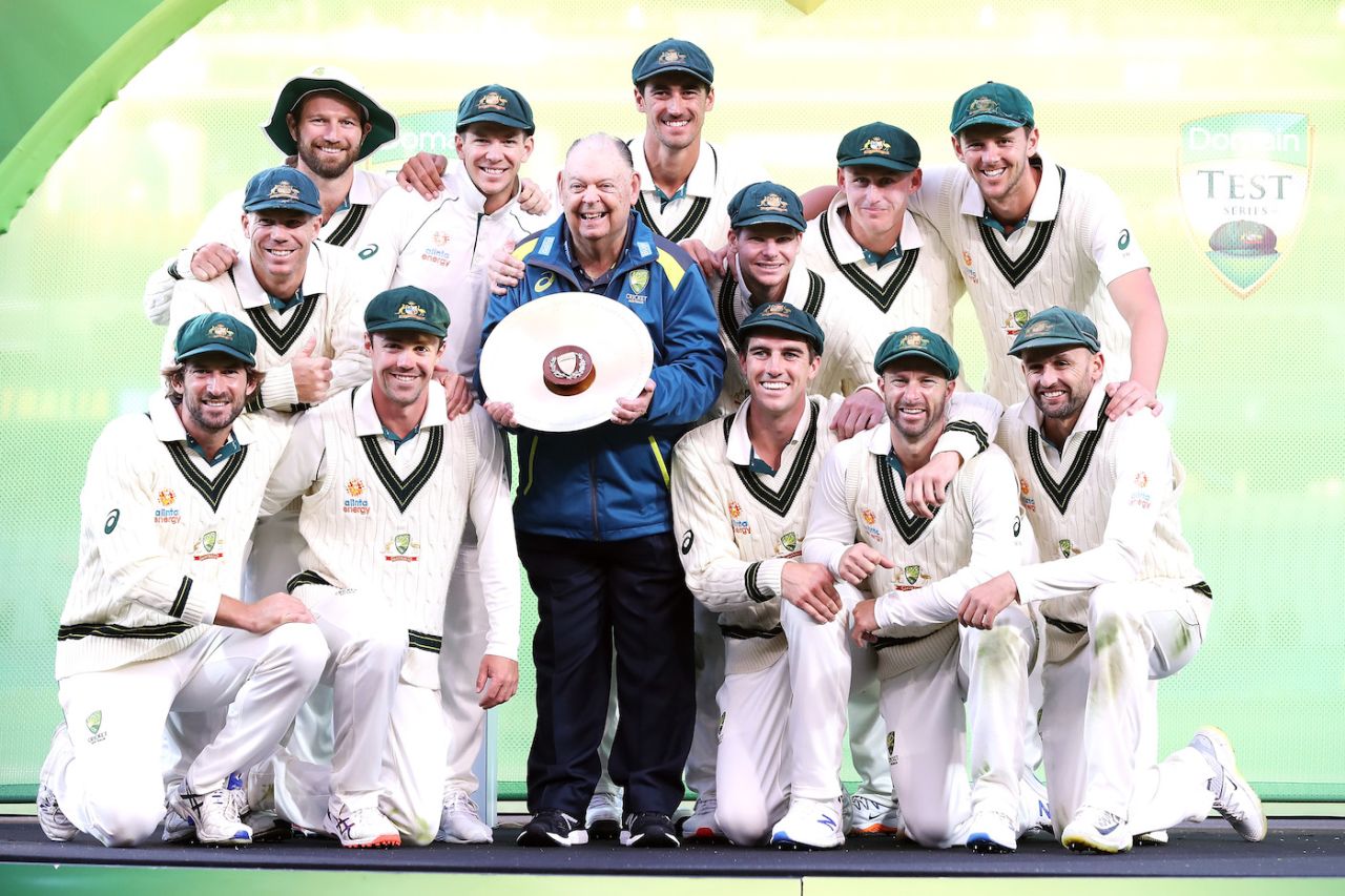 Australia celebrate the series win with supporter Barry 'Nugget' Rees, 2nd Test, Day 4, Adelaide, December 2, 2019