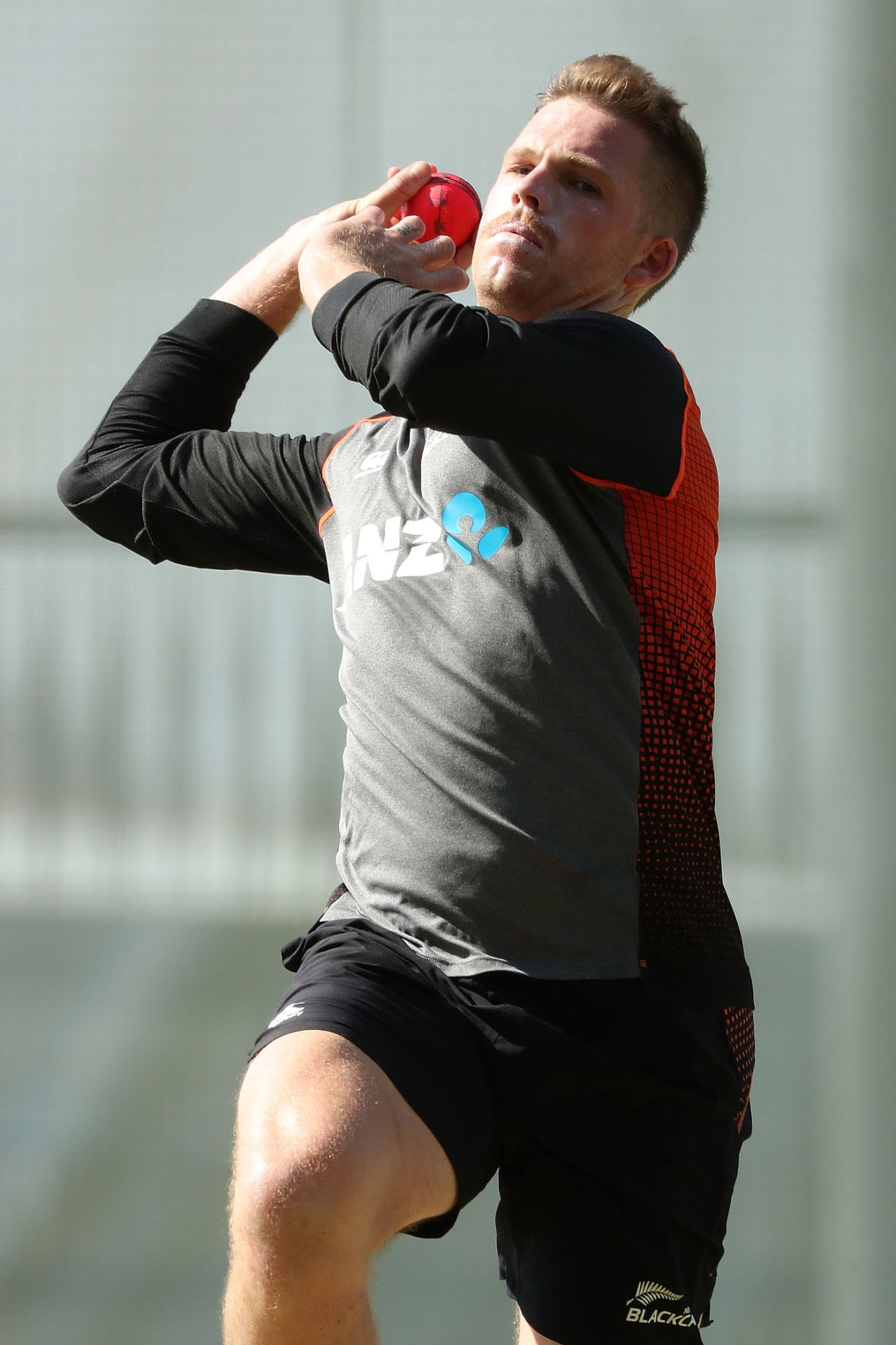 Lockie Ferguson steams in during New Zealand's training session, Perth, December 10, 2019