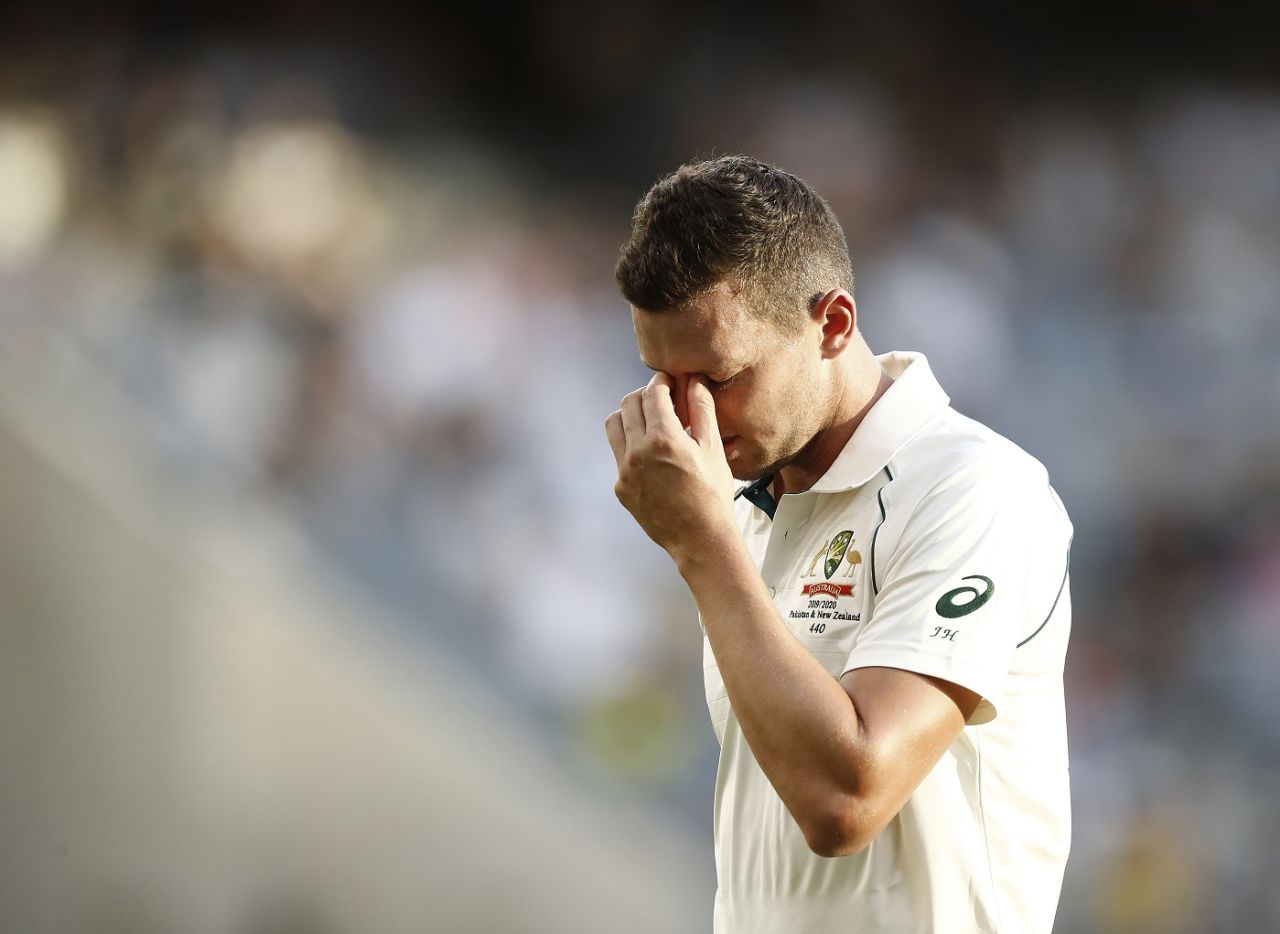 Josh Hazlewood is distraught after having to limp off the field, Australia v New Zealand, 1st Test, Perth, 2nd day, December 13, 2019