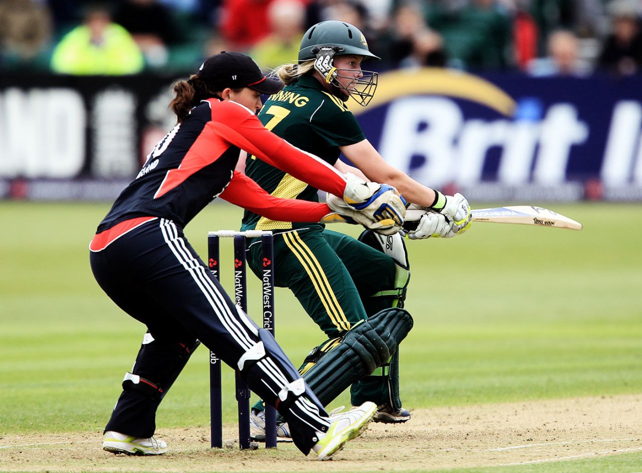 Sarah Taylor takes a catch to dismiss Meg Lanning, England Women v Australia Women, Bristol, NatWest Women's T20 Quadrangular Series, June 25, 2011