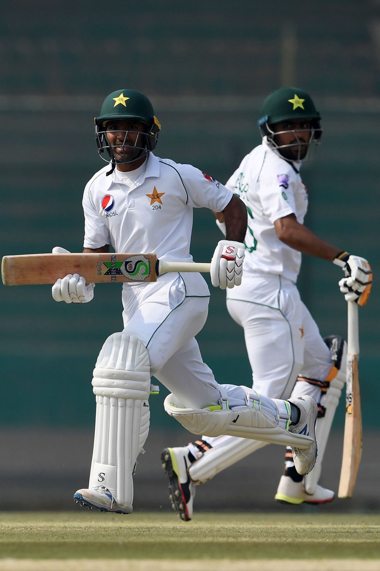 Asad Shafiq and Babar Azam run between the wickets, Pakistan v Sri Lanka, 2nd Test, Karachi, day 1, December 19, 2019
