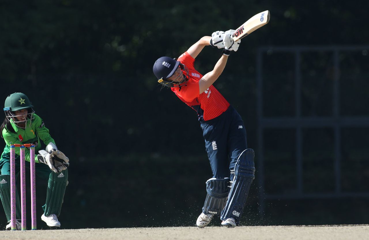 Heather Knight swings one down the ground, Pakistan v England, 3rd T20I, Kuala Lumpur
