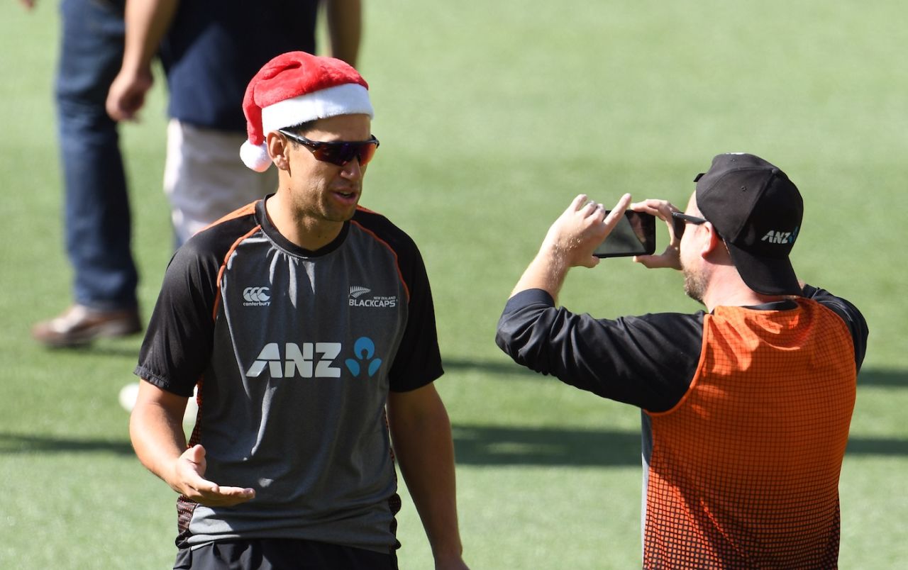 Ross Taylor spreads some Christmas cheer, Melbourne, December 25, 2019