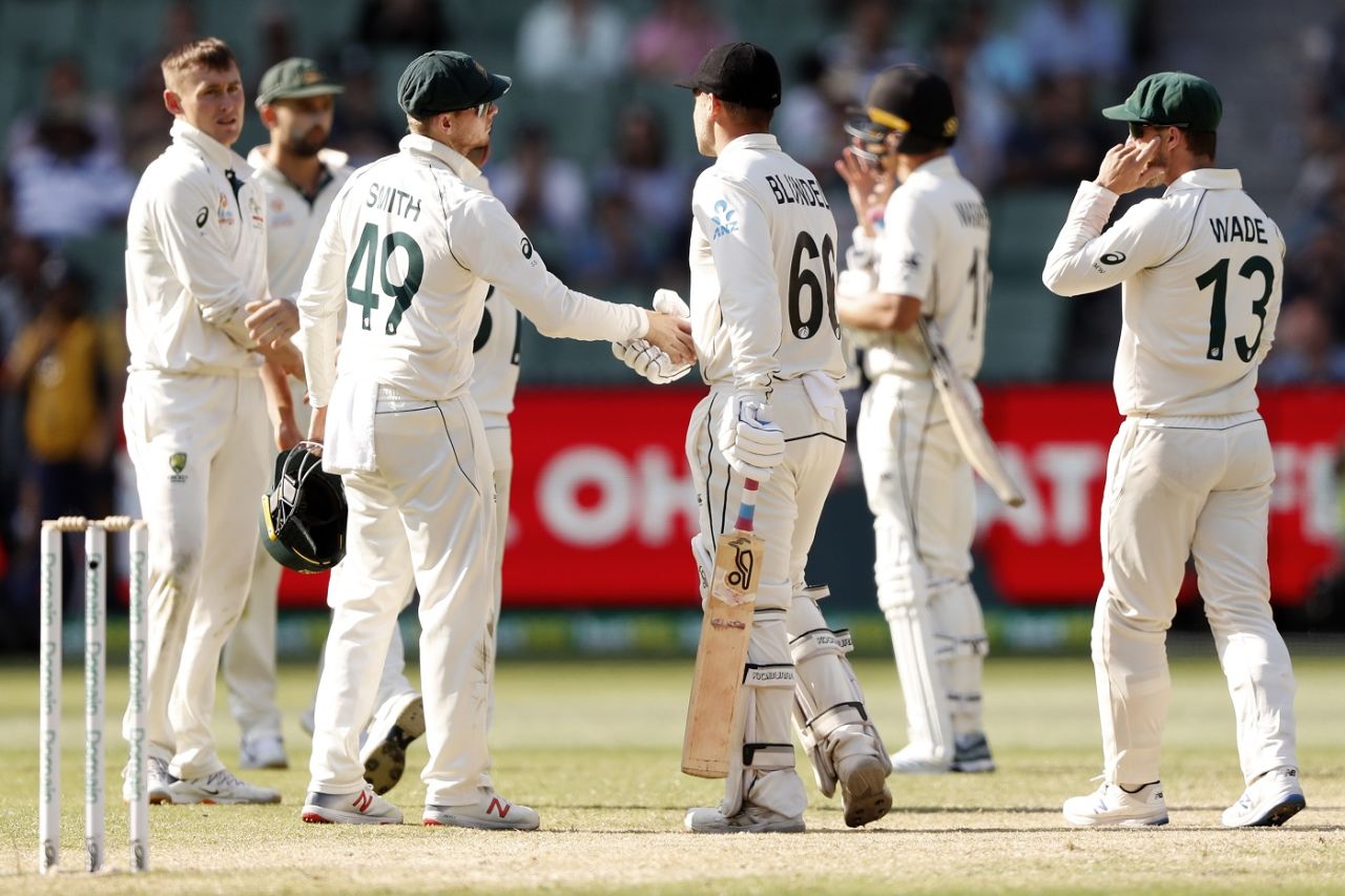 Steven Smith congratulates Tom Blundell on his hundred at the end of the Test, Australia v New Zealand, 2nd Test, Melbourne, Day 4, December 29, 2019