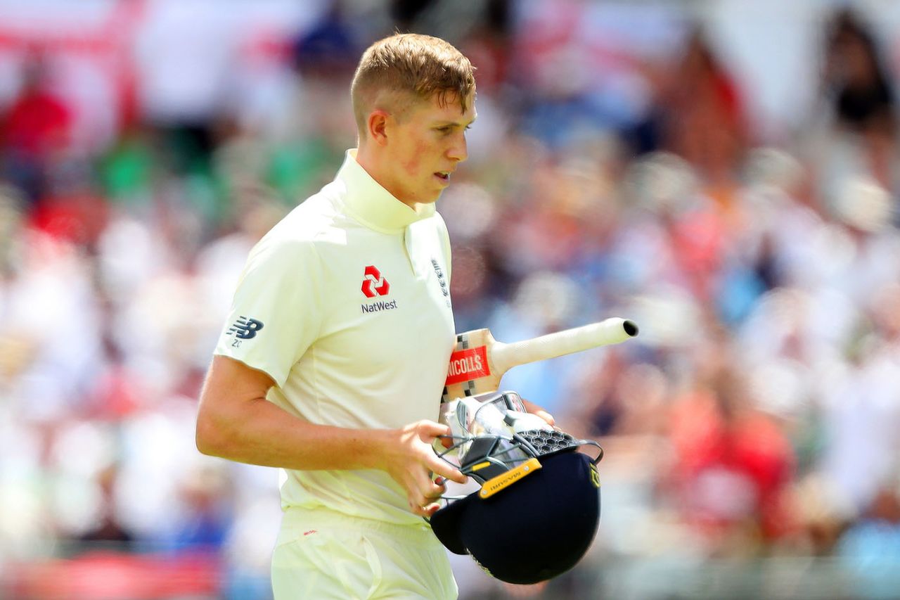 Zak Crawley is dismissed early on the opening day, South Africa v England, 2nd Test, Cape Town, January 03, 2020