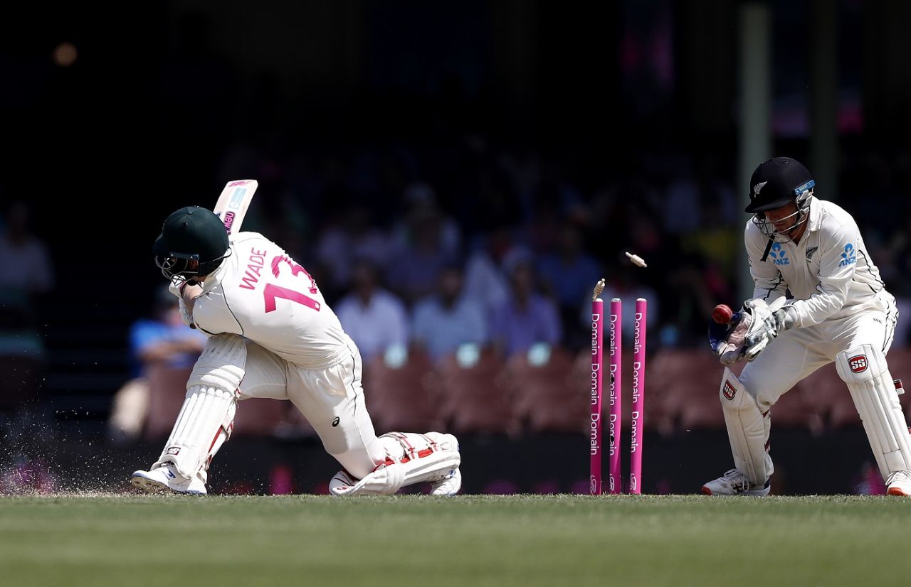 Matthew Wade is bowled, Australia v New Zealand, 3rd Test, Sydney, 2nd day, January 4, 2020
