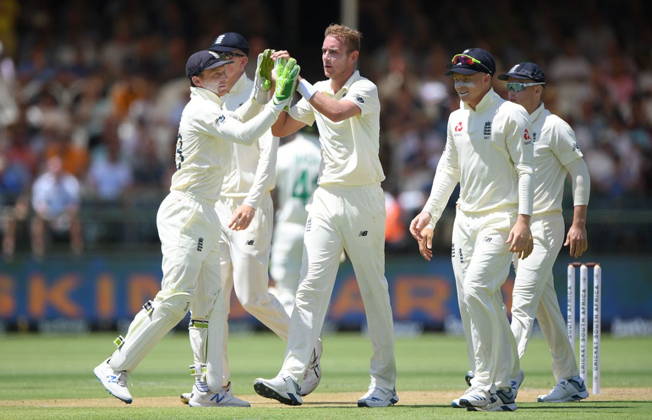 Stuart Broad celebrates after taking the wicket of Pieter Malan, South Africa v England, 2nd Test, Cape Town, January 4, 2020