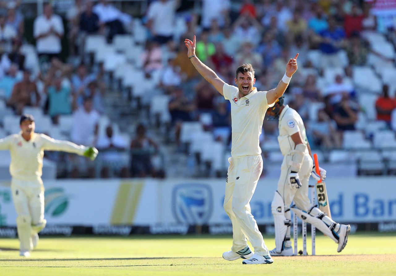 James Anderson struck twice late in the day, South Africa v England, 2nd Test, Cape Town, 2nd day, January 4, 2020