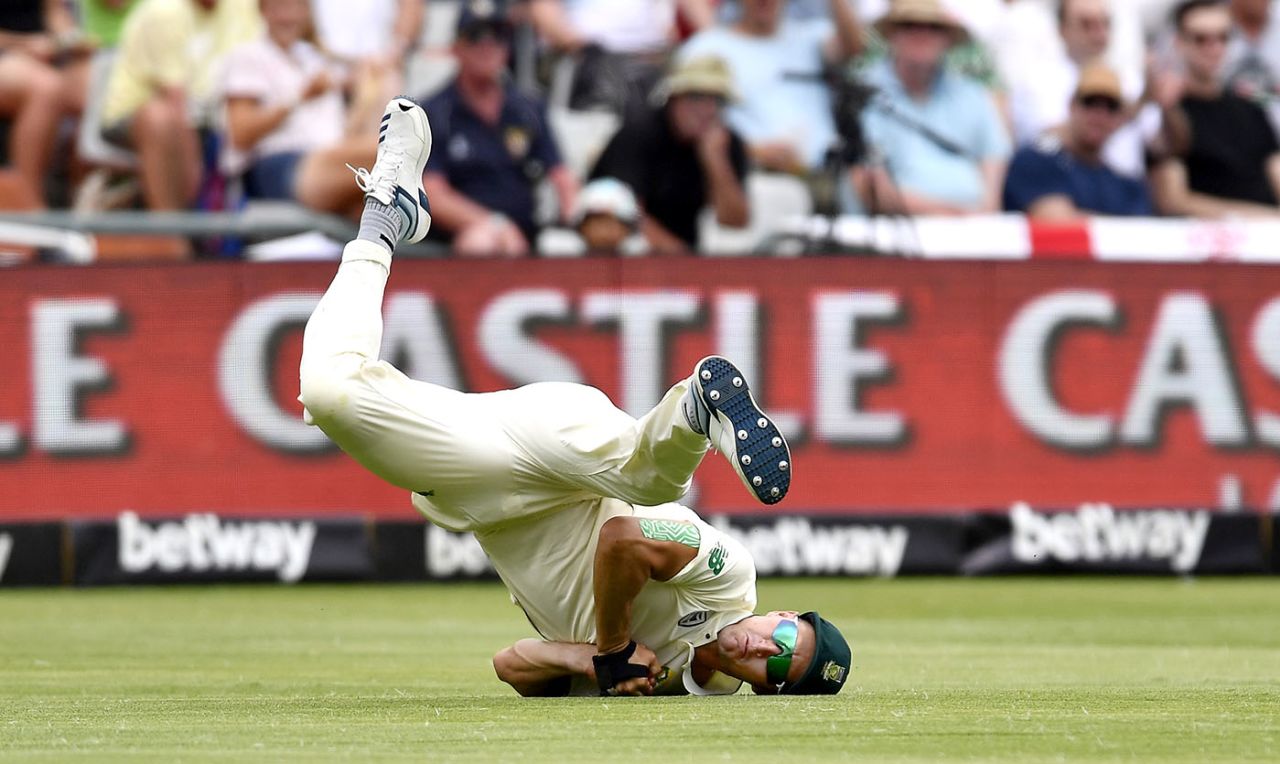 Dwaine Pretorius takes a catch to dismiss Joe Denly, South Africa v England, 2nd Test, Cape Town, January 5, 2020