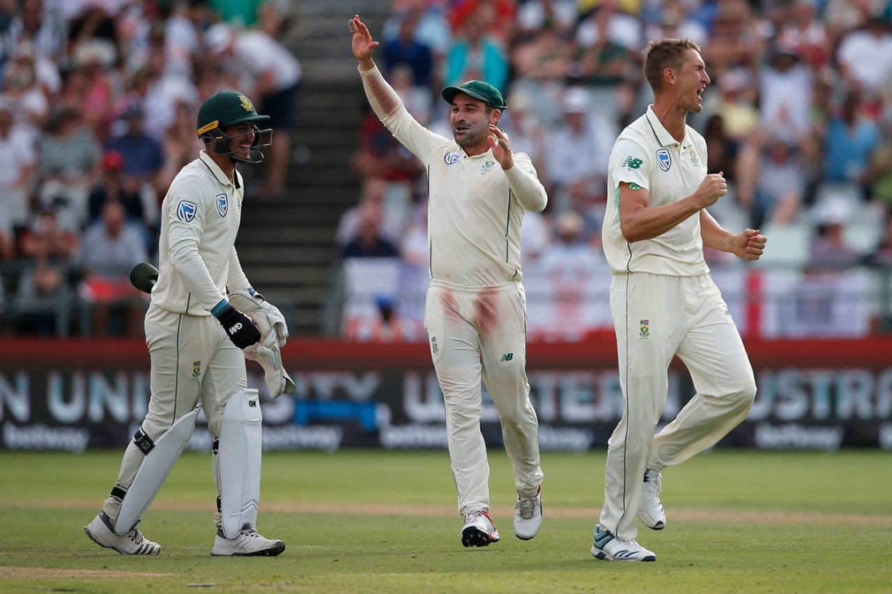 Dwaine Pretorius claims a wicket, South Africa v England, 2nd Test, Cape Town, January 5, 2020