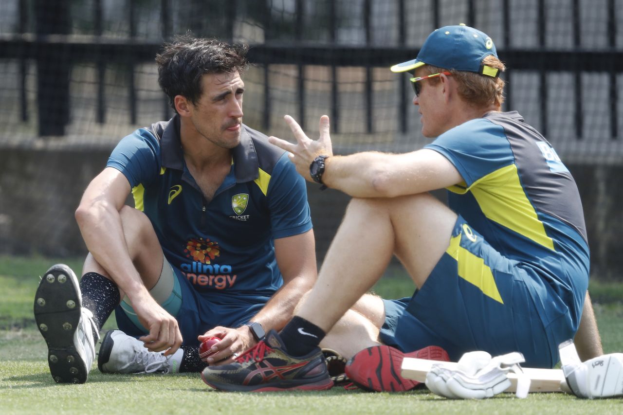 Andrew McDonald chats with Mitchell Starc, Melbourne, December 23, 2019