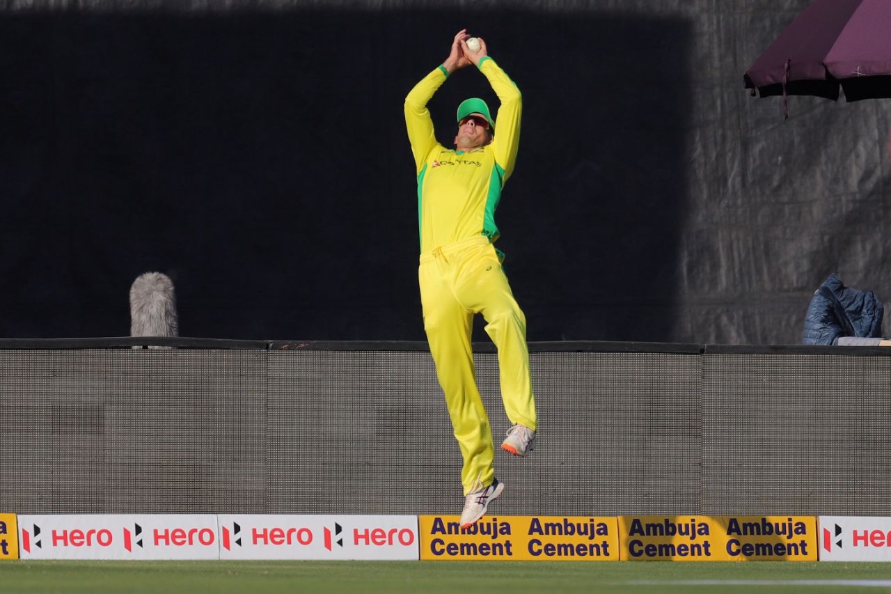 Ashton Agar produces a moment of magic at long-off, India v Australia, 2nd ODI, Rajkot, January 17, 2020