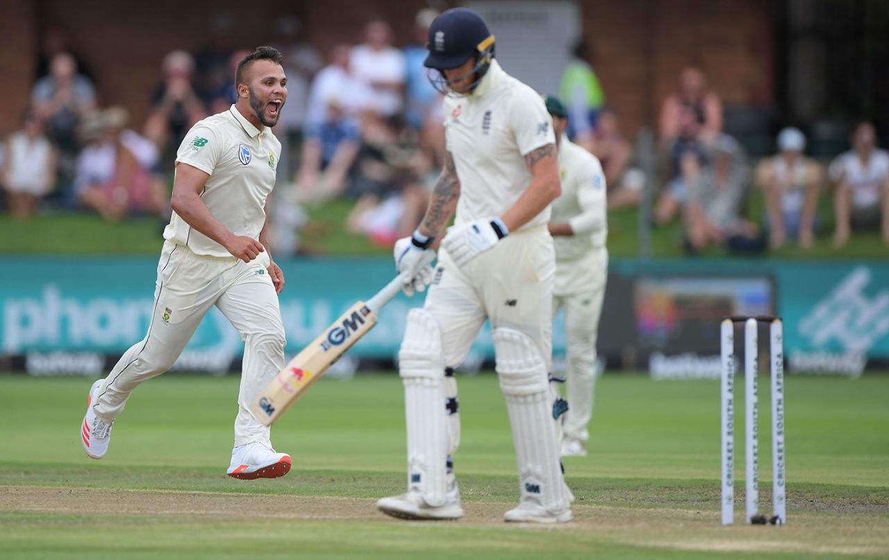Dane Paterson celebrates his maiden Test wicket, South Africa v England, 3rd Test, Port Elizabeth, 2nd day, January 17, 2020