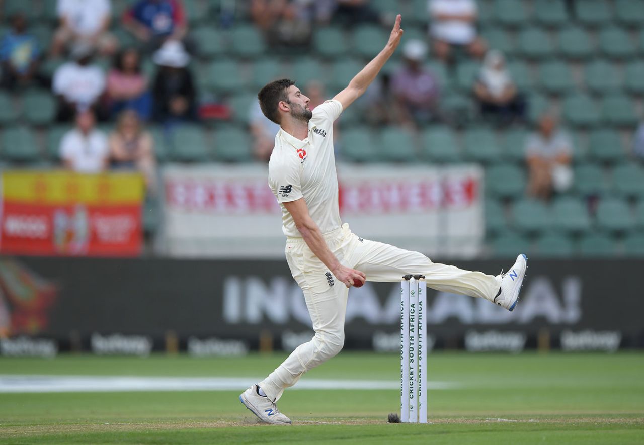 Mark Wood in his delivery stride, South Africa v England, 3rd Test, Port Elizabeth, 3rd day, January 18, 2020