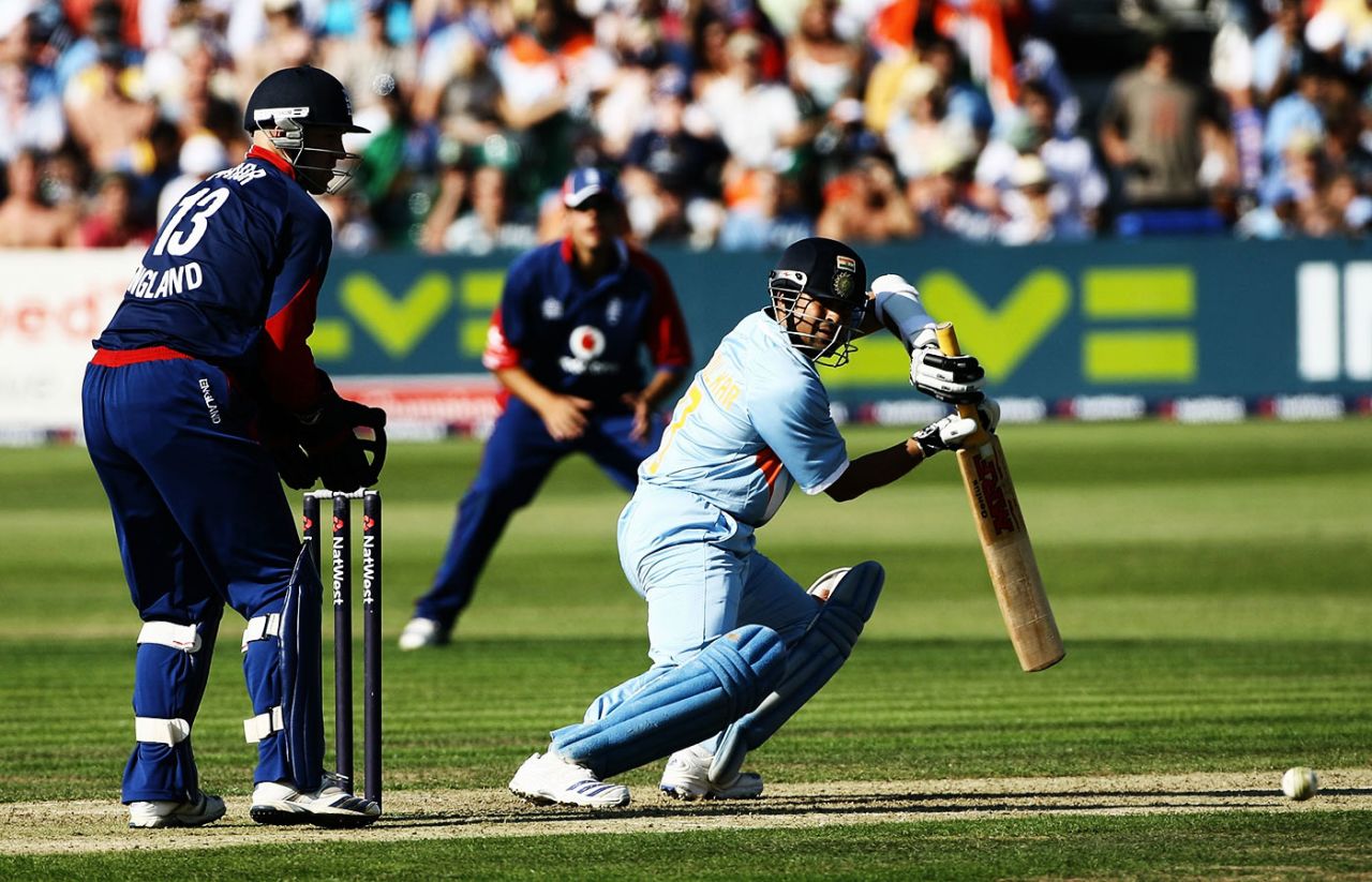 Sachin Tendulkar plays one to the off side, England v India, 2nd ODI, Bristol, August 24, 2007
