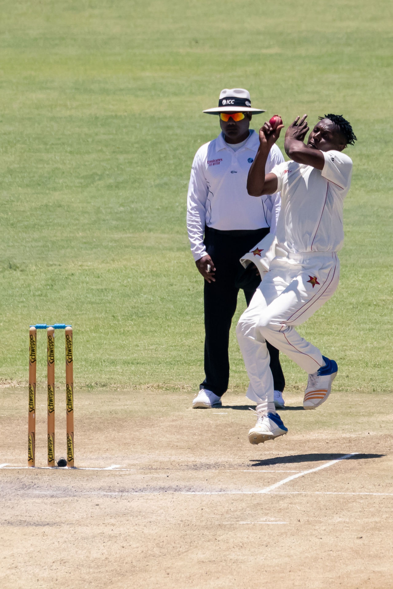 Victor Nyauchi in his delivery stride, Zimbabwe v Sri Lanka, 1st Test, 4th Day, Harare, January 22, 2020