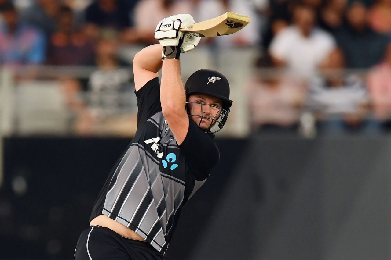 The not-often-seen orthodox straight drive from Colin Munro, New Zealand v India, 1st T20I, Auckland, January 24, 2019