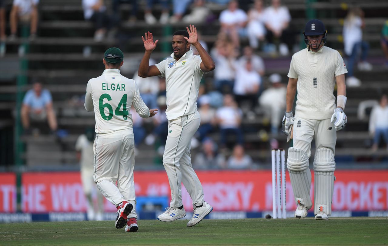 Vernon Philander claimed the wicket of Zak Crawley, South Africa v England, 4th Test, Day 1, Johannesburg, January 24, 2020
