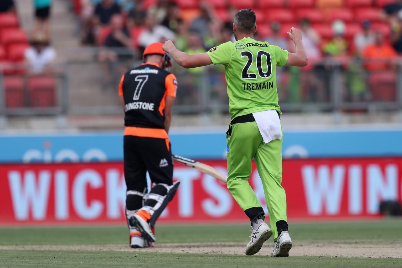 Chris Tremain bowled a miserly spell, Sydney Thunder v Perth Scorchers, Big Bash League 2019-20, Sydney, January 26, 2020