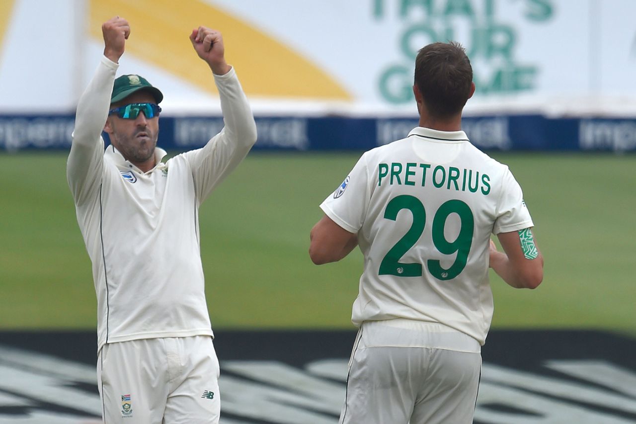 Faf du Plessis and Dwaine Pretorius celebrate the wicket of Zak Crawley, South Africa v England, 4th Test, Day 3, Johannesburg, January 26, 2020