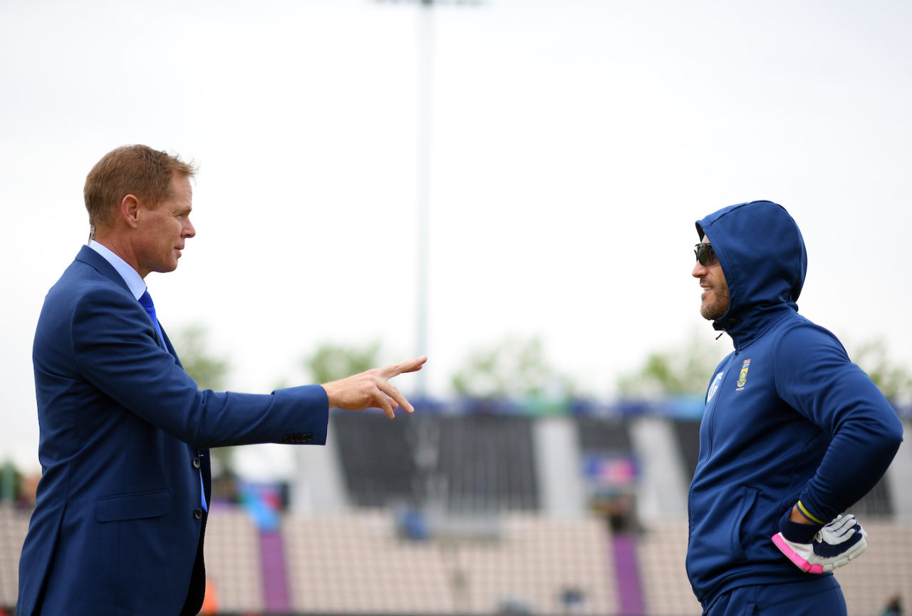 Shaun Pollock chats with Faf Du Plessis, Group Stage match, World Cup 2019, South Africa v West Indies, Ageas Bowl, Southampton, June 10, 2019
