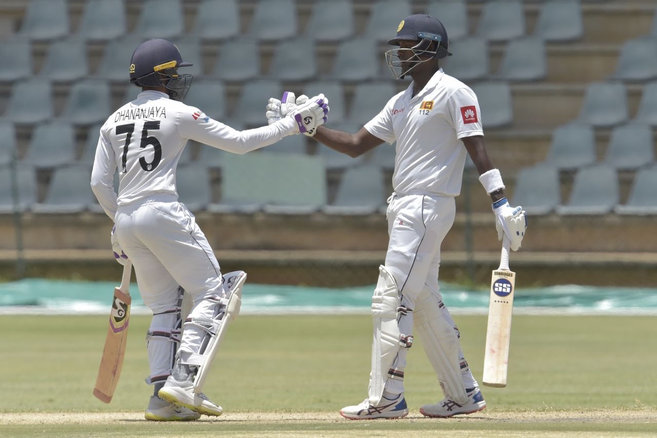 Dhananjaya de Silva and Angelo Mathews added 84 for the fourth wicket, Zimbabwe v Sri Lanka, 2nd Test, Harare, 3rd day, January 29, 2020
