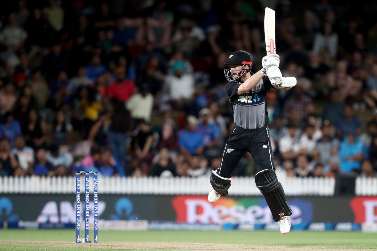 Kane Williamson is airborne during his quickfire innings, New Zealand v India, 3rd T20I, Hamilton, January 29, 2020