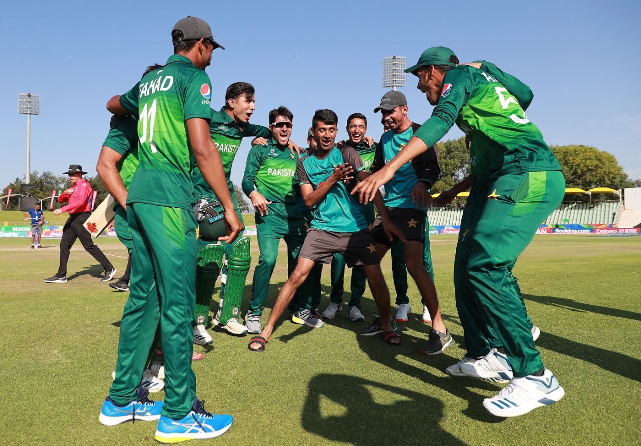 The Pakistan Under-19 players celebrate their win against Afghanistan, Pakistan v Afghanistan, quarter-final, Under-19 World Cup, Benoni, January 31, 2020
