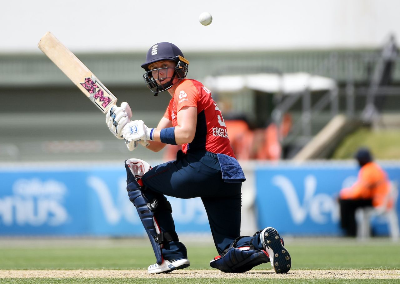 Heather Knight continued her good form, Australia v England, T20I tri-series, Canberra, February 1, 2020