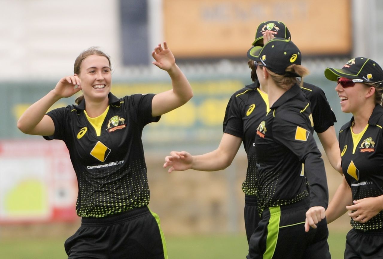 Tayla Vlaeminck troubled the Indians with her pace, Australia v India, Women's T20I tri-series, Canberra, February 2, 2020