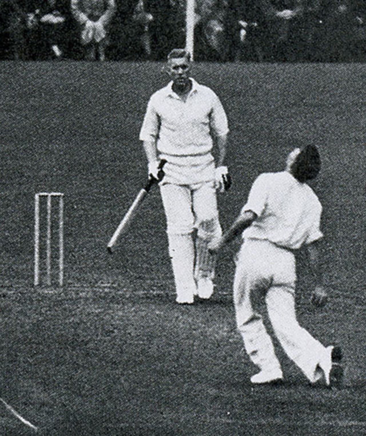Jack Cowie catches Jim Smith to complete his 6 for 67, England v New Zealand,  2nd Test, Manchester, July 27, 1937