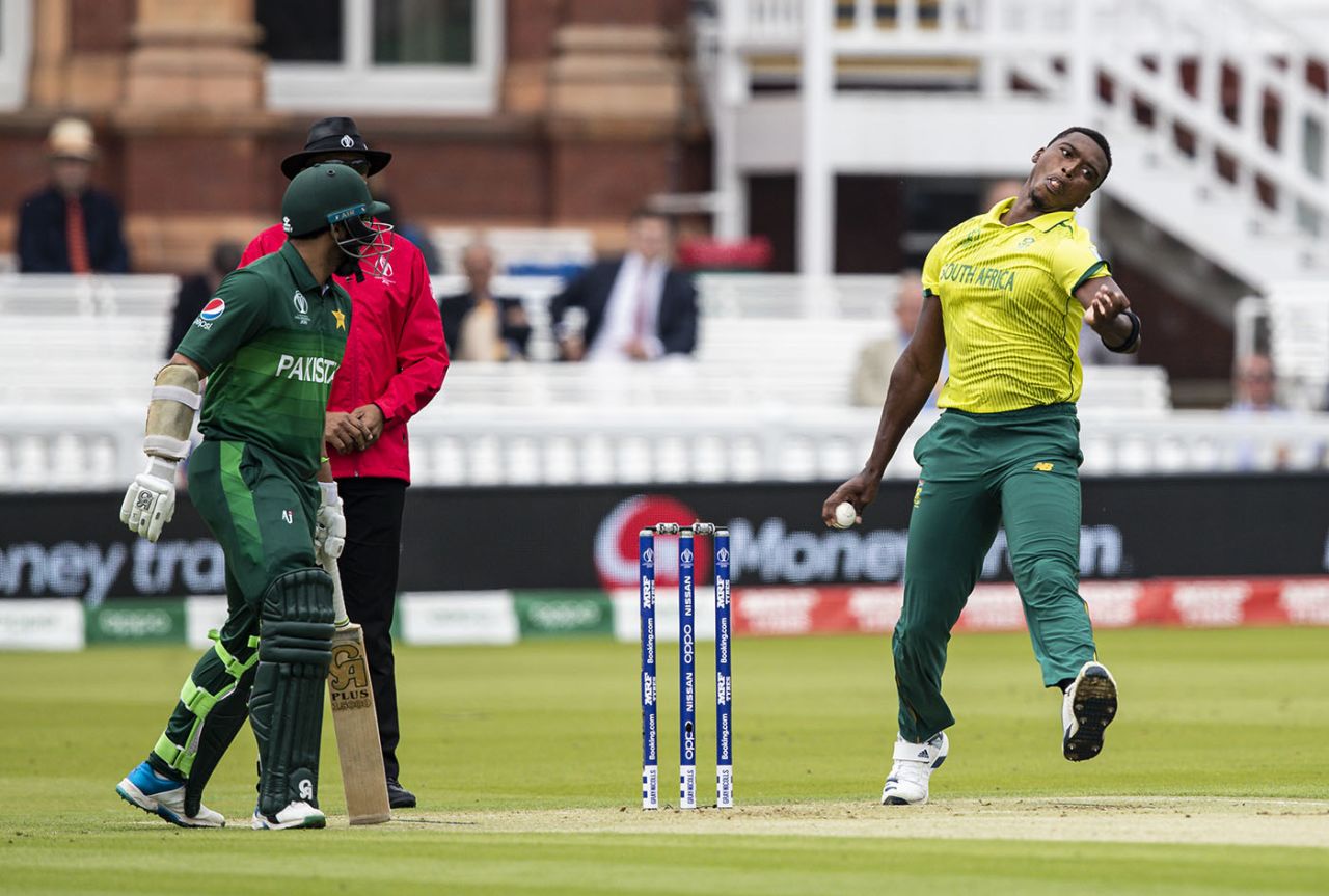 Lungi Ngidi in delivery stride, South Africa v Pakistan, ICC Cricket World Cup ICC Cricket World Cup, Lord's, June 23, 2019