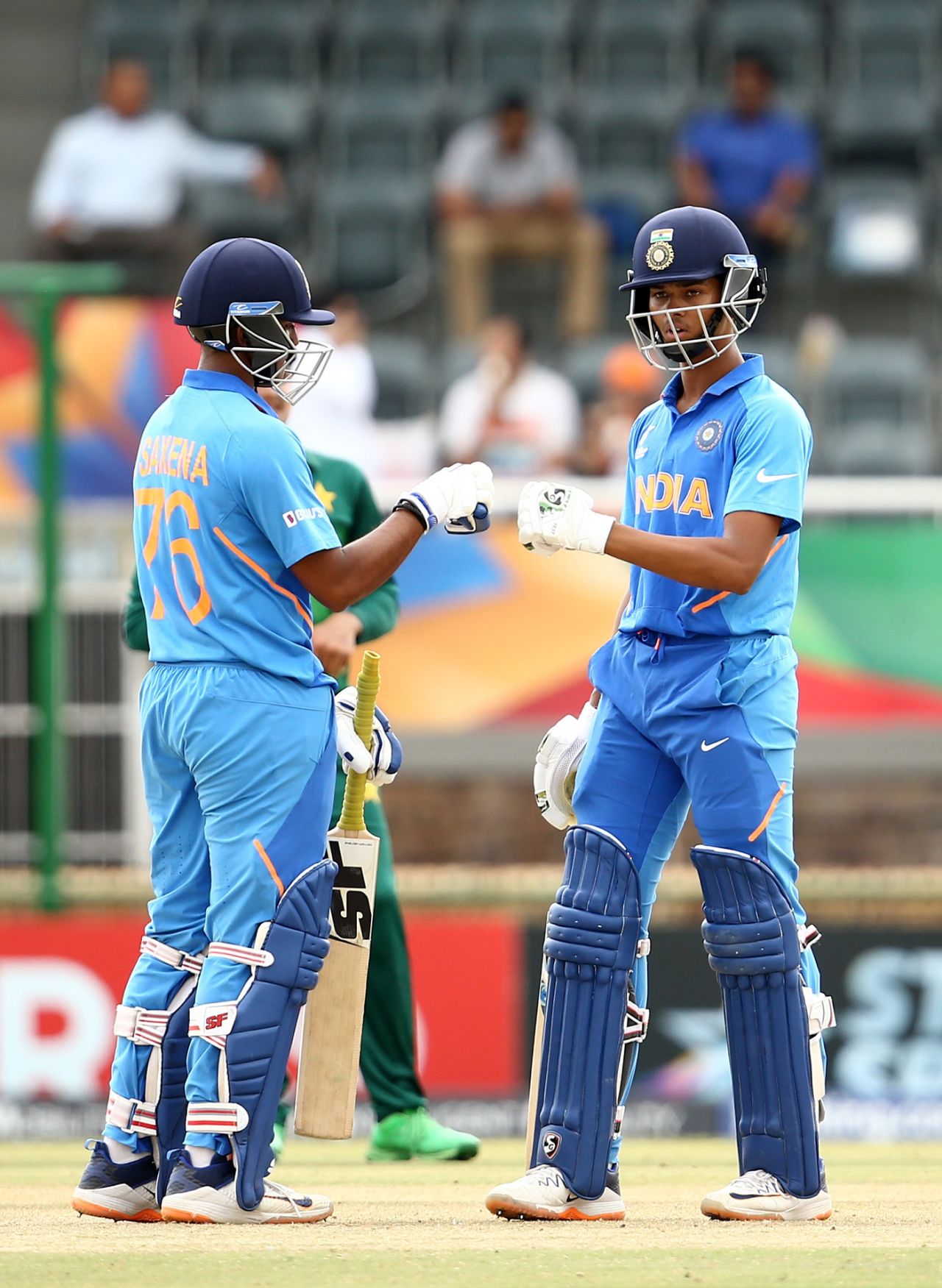 Divyaansh Saxena and Yashasvi Jaiswal punch gloves, India v Pakistan, U-19 World Cup semi-final, Potchefstroom, February 4, 2020
